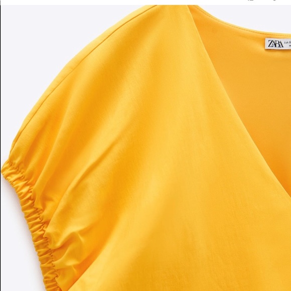 NWT Zara yellow Voluminous top - Picture 2 of 6